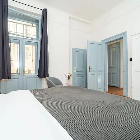 Designed Spacious Flat With 2 Bedroms And Balcony شقة *